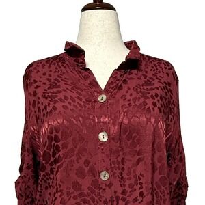 John Mark Top XL Red Leopard Jacquard Button Up Viscose Ruched Sleeves Christmas